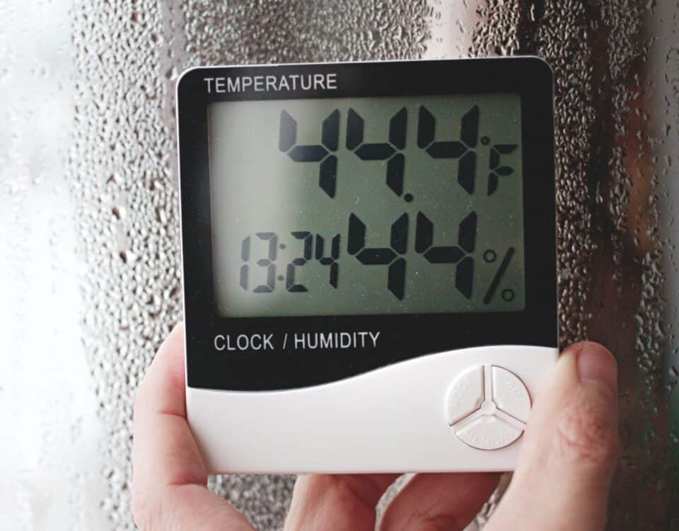 Temperature and humidity measuring